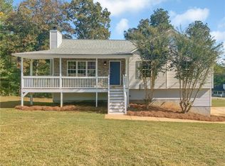 100 Slash Pine Dr, Temple, GA 30179