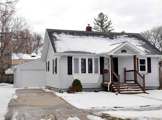 126 Douglas St, Neenah, WI 54956