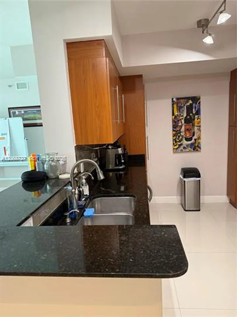 335 S Biscayne Blvd cu-1805, Miami, FL 33131 — Photo 2