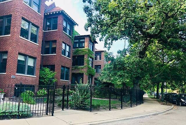 1st image of 4404 N Malden St #2