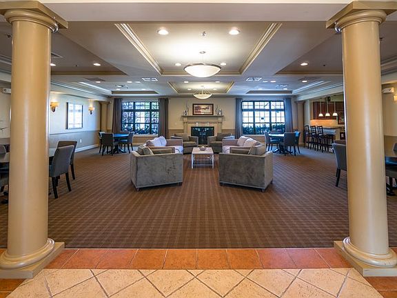 3rd image of 200 Green Hill Manor Dr #118