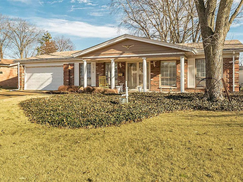 10 Brookstone Ct Florissant MO 63033 Zillow