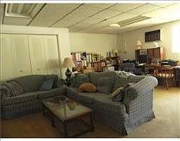 4th image of 505 Carriage Hills Dr