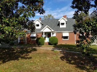 1615 E Meadow Rd, Eden, NC 27288