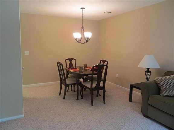 5th image of 222 Harter Ave