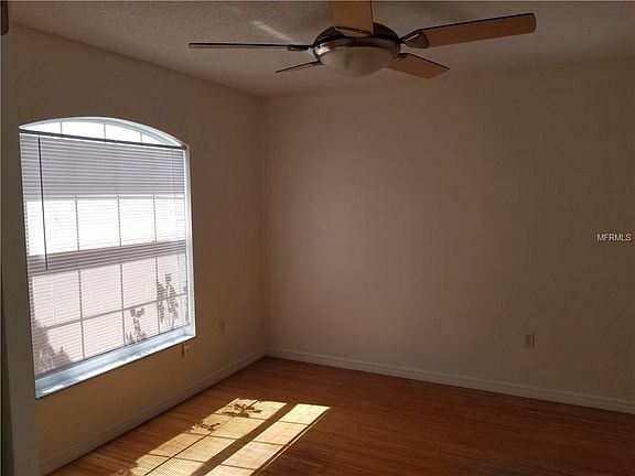 4th image of 642 McKinley Ct