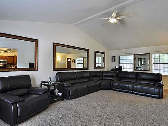 3rd image of 5665 Baker Dr