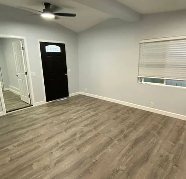 736A Windsor Ct — Photo 11