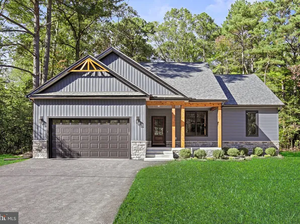 195 N Glebe Rd, Montross, VA 22520