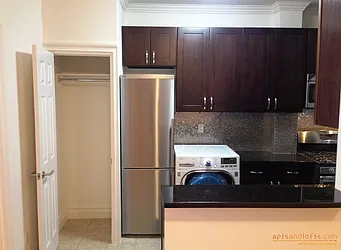 Rented by aptsandlofts.com