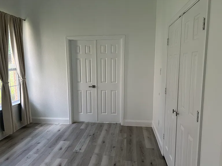 7717 Lakecrest Ct — Photo 18