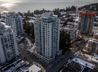 15152 Russell Ave #204, White Rock, BC V4B 0A3