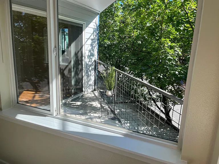 500 Elliott Ave W #208 — Photo 8