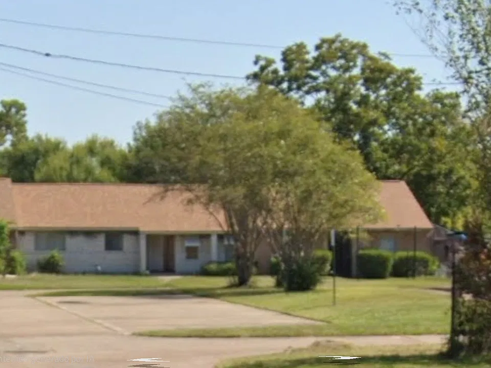 15221 Buckle Ln
