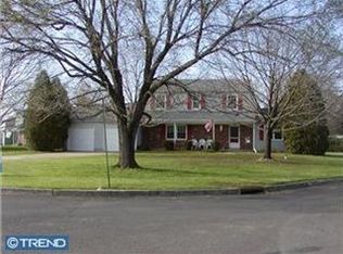 31 Coachmans Dr, Bordentown, NJ 08505
