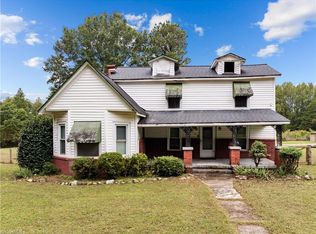 308 S Kirkman St, Liberty, NC 27298