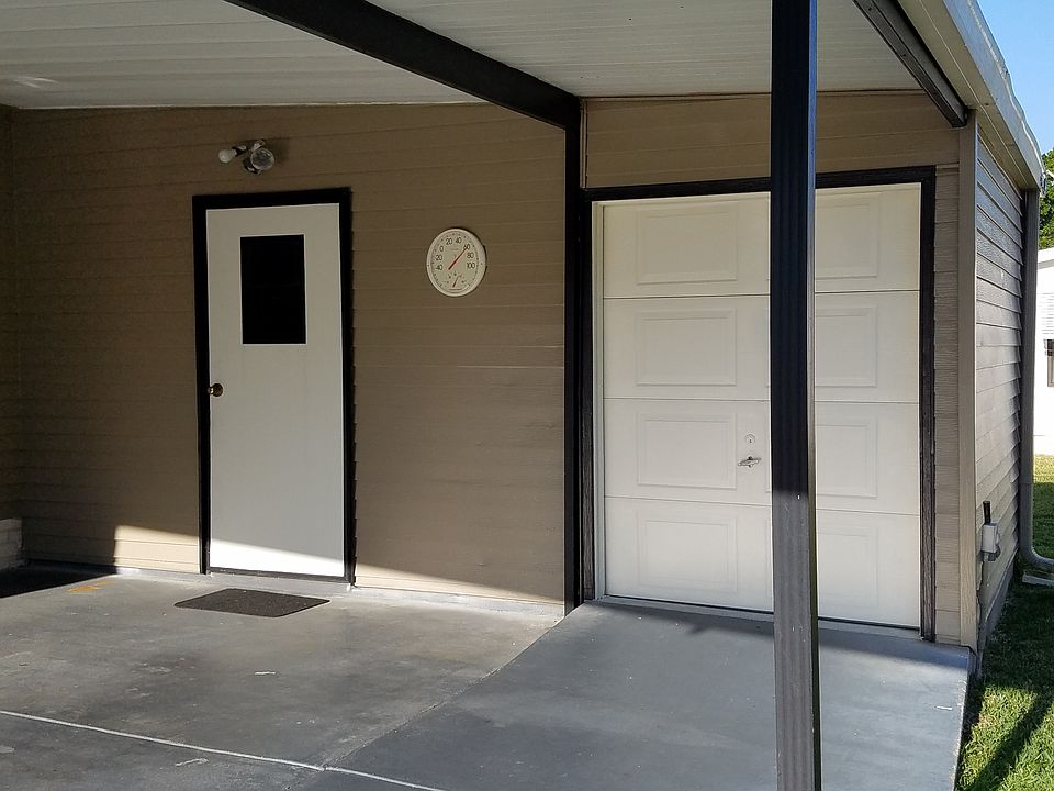 1st image of 1628 Pinehurst Dr