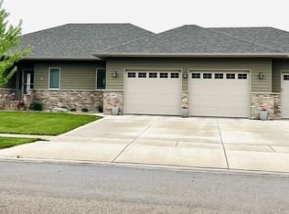 2407 Water View Dr, Aberdeen City, SD 57401