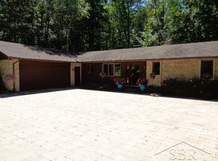 13211 Frost Rd, Hemlock, MI 48626