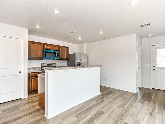 5th image of 1886 Brushy Cedar Ct