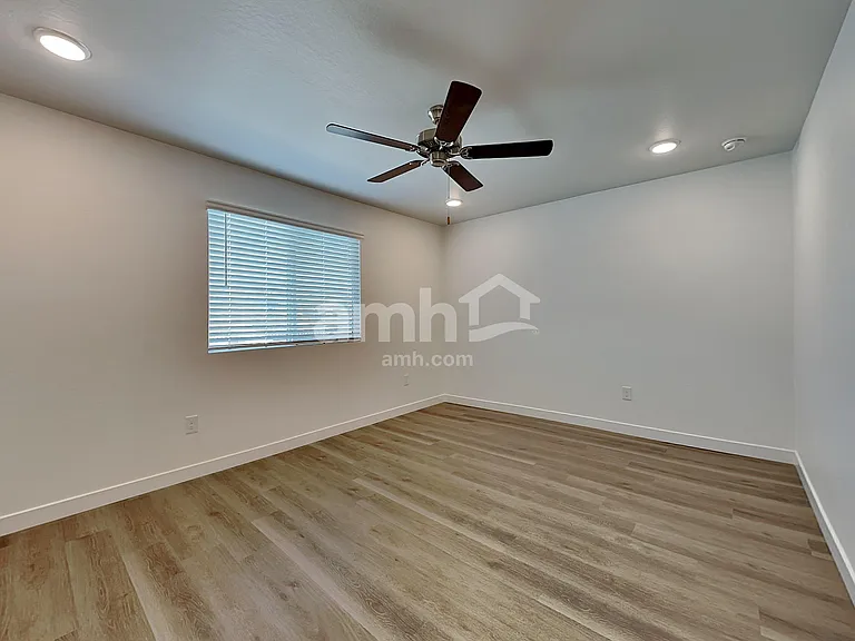 9721 W Tamarisk Ave — Photo 9