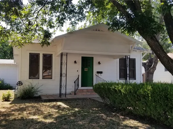 1123 W Coll St, New Braunfels, TX 78130