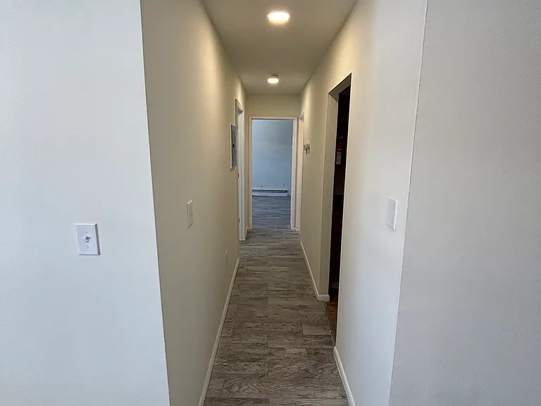 712 W 39th St #101 — Photo 5
