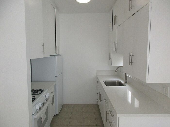 1st image of 6104 E Ocean Blvd
