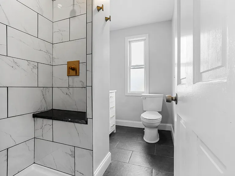1A Puritan Ave #2 — Photo 8