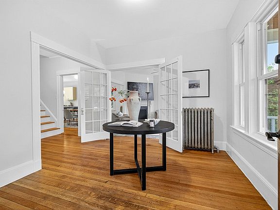 4th image of 47 Roslin St Unit 1