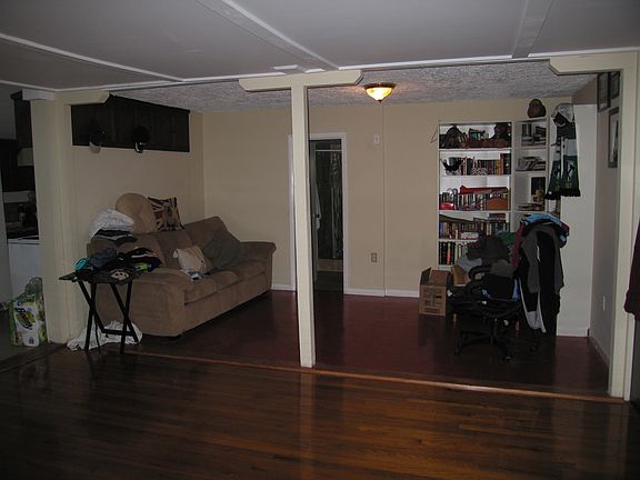 3rd image of 1712 SW 24th St