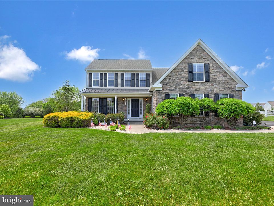 1st image of 24824 Shoreline Dr