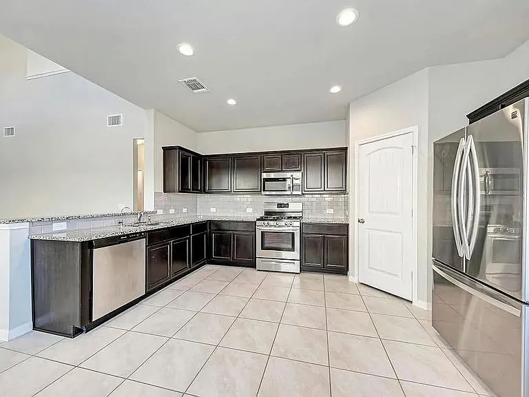 6713 Branrust Dr — Photo 11