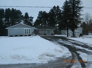 429 Cameron St, Sterling, MI 48659