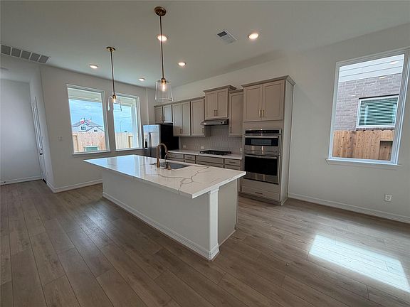 5th image of 23646 Red Rowan Ln