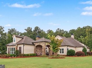 29 Water Stone Cv, Newnan, GA 30265