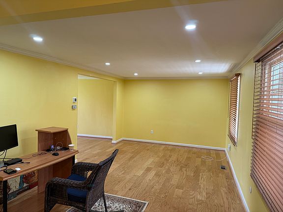 4th image of 336 Lorlita Ln