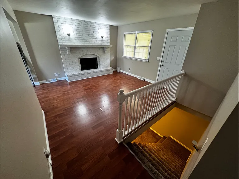 3021 Cambridge St #3023 — Photo 1