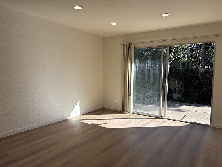 4735 Touchstone Ter — Photo 5
