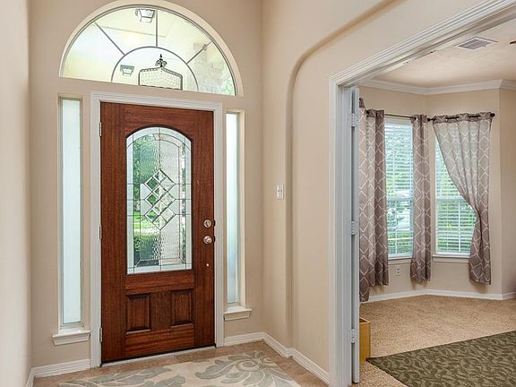 5th image of 6167 Newcastle Ln