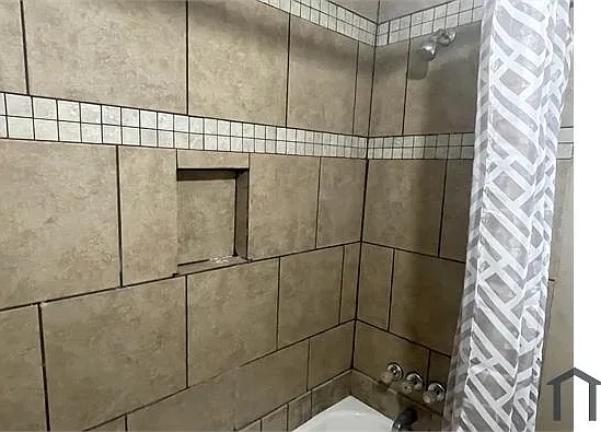 808 Roosevelt St — Photo 10