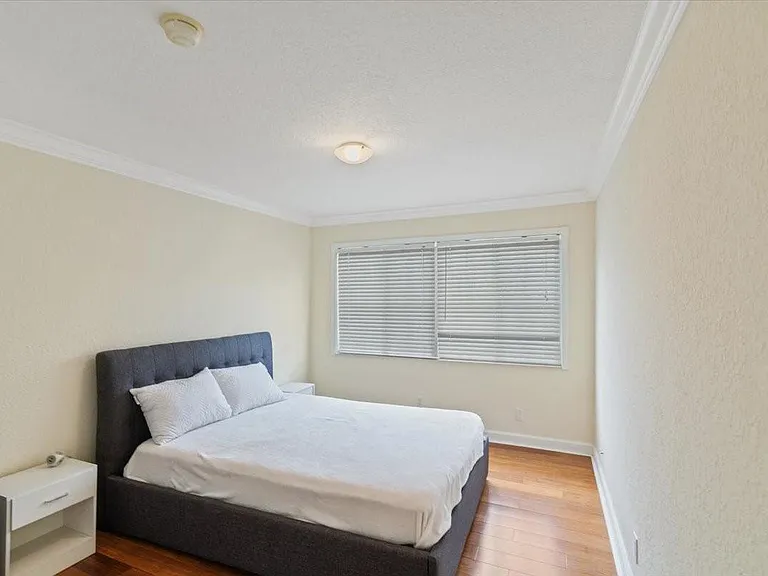 1515 E Broward Blvd #403 — Photo 8