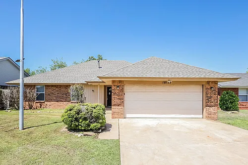 10117 S Land Ave Photo 1