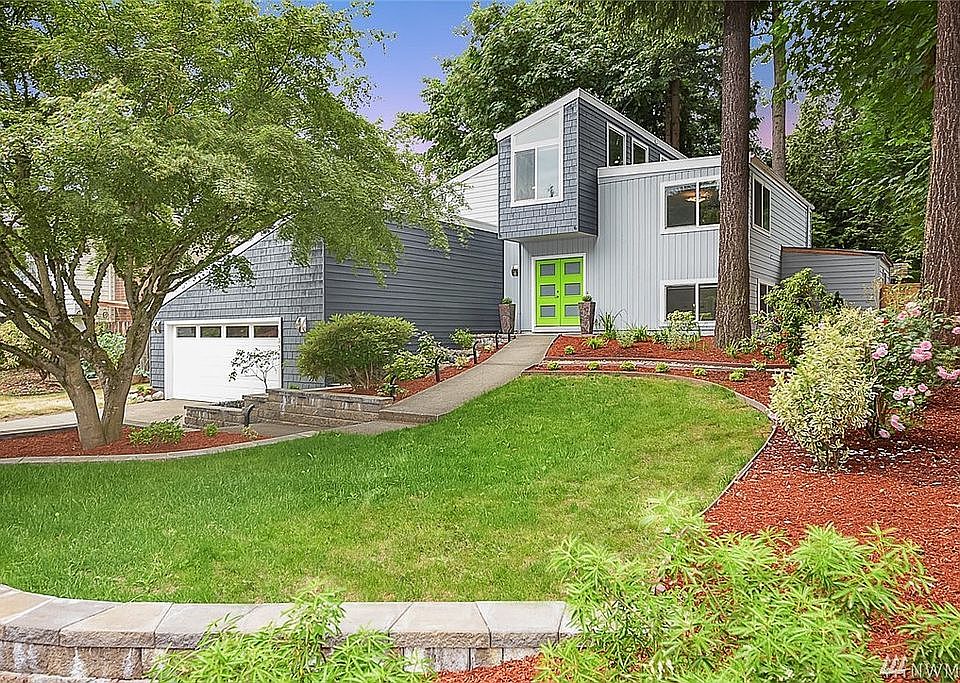 1st image of 11330 NE 128th St