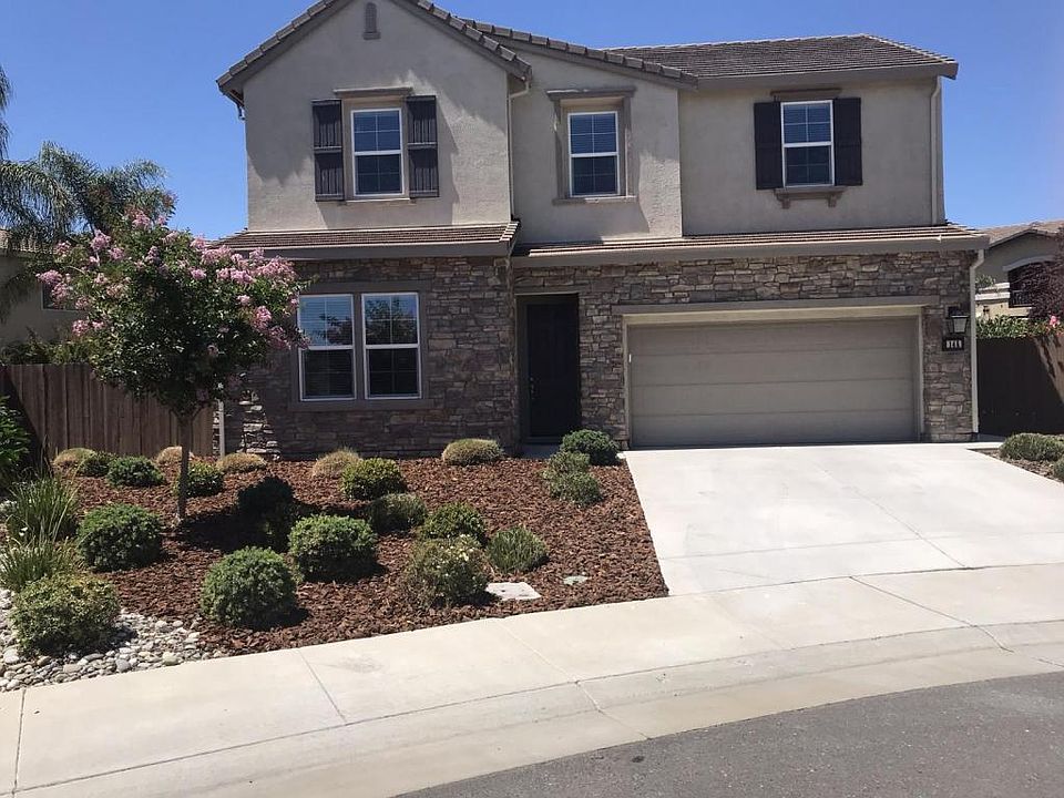 1st image of 145 Julia Island Cir