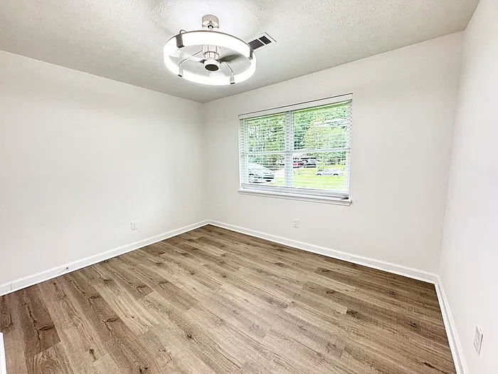 1775 Highpoint Rd — Photo 13