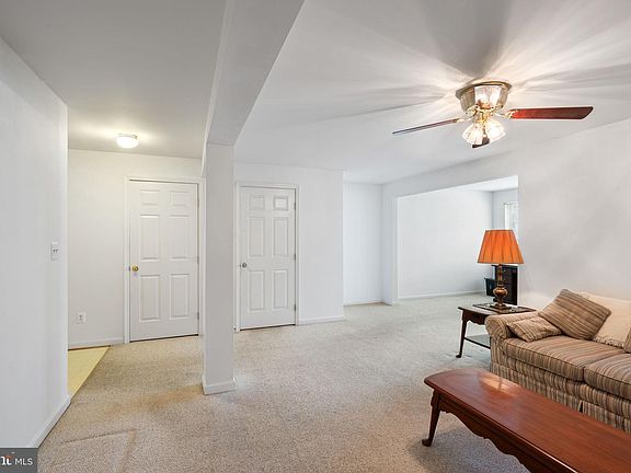 5th image of 14374 Stonewater Ct