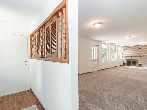 5th image of 818 Brookwood Dr
