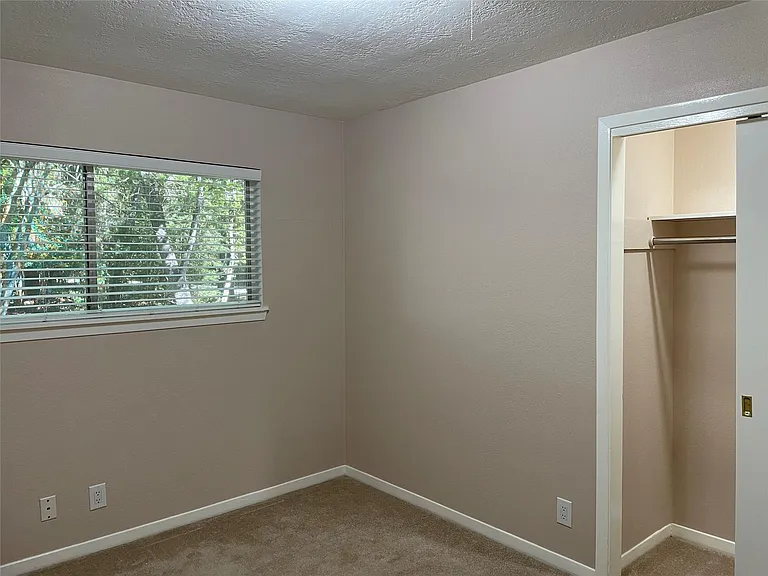 1204 Apache Dr — Photo 18