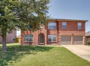 410 Ridge Dr, Justin, TX 76247